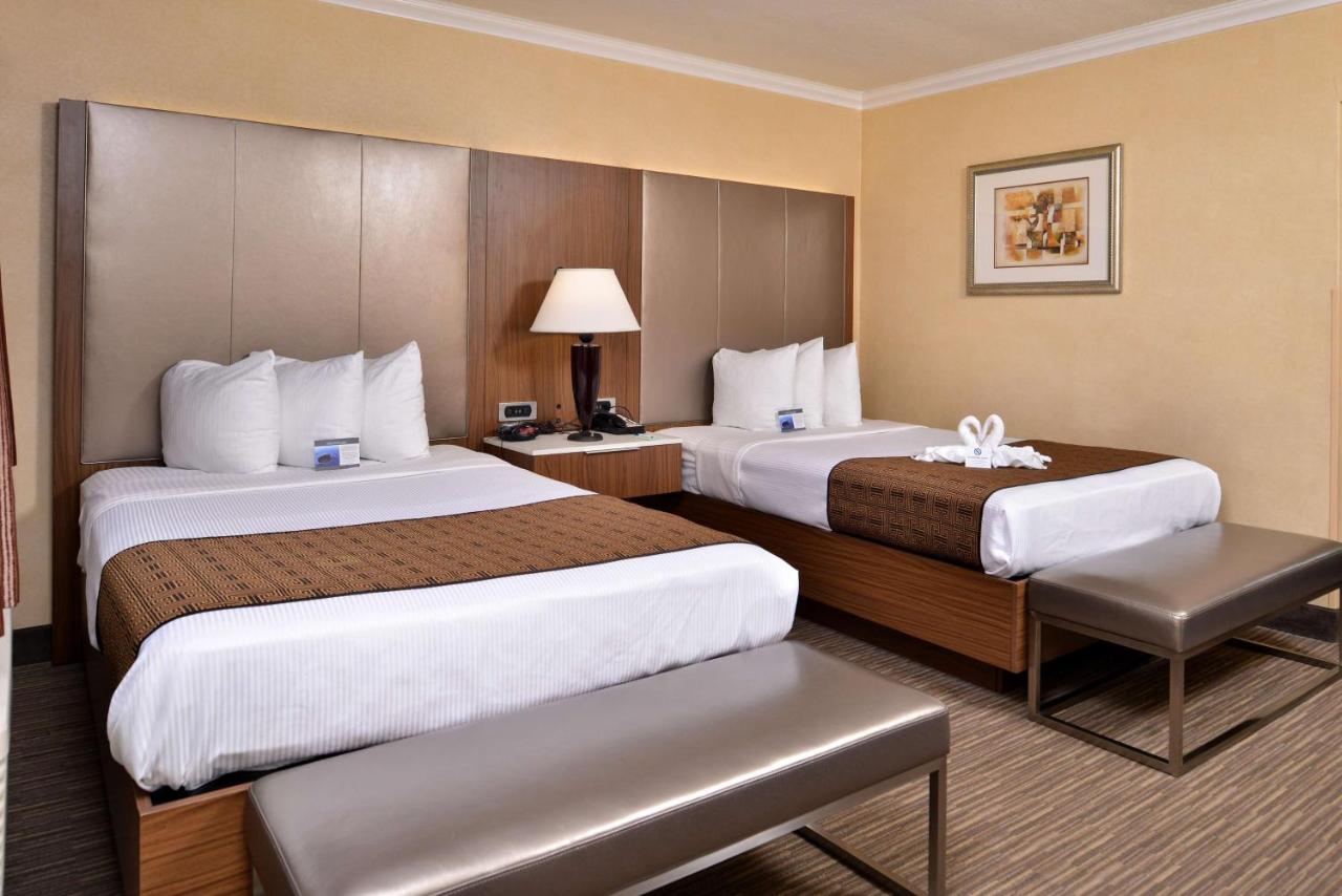 Best Western Hollywood Plaza Hotel - Walk of Fame Film City LA photo 2