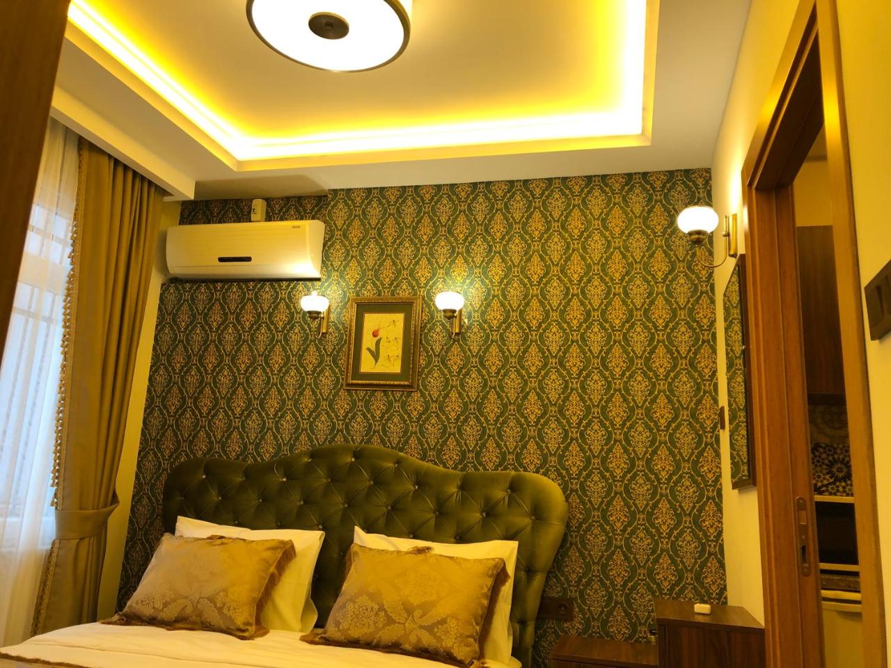 Rose Mansion by Otantik Suites photo 3