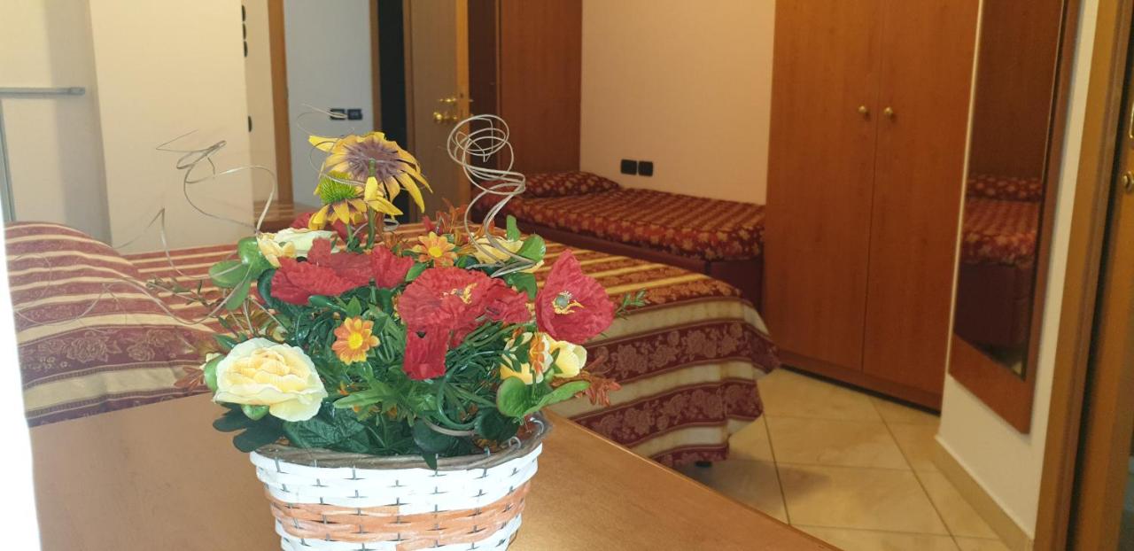 Hotel Ginevra photo 2