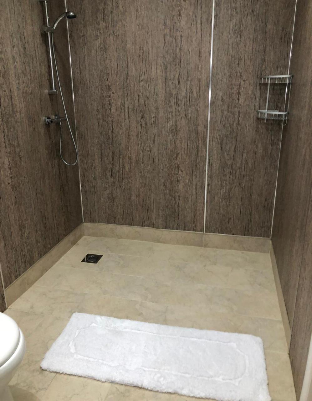 De Courceys Manor Suites & Cottages photo 2