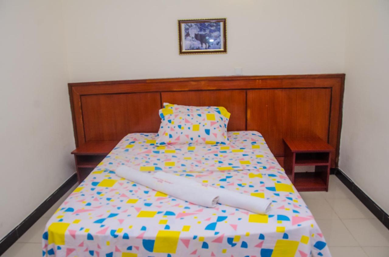 Sheratton Regency Hotel photo 2