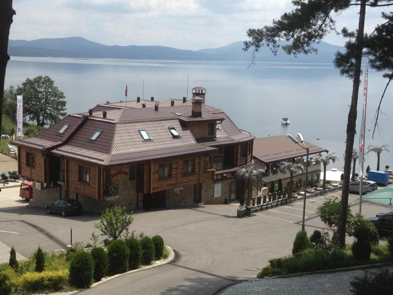 Kamelot Hotel photo 2