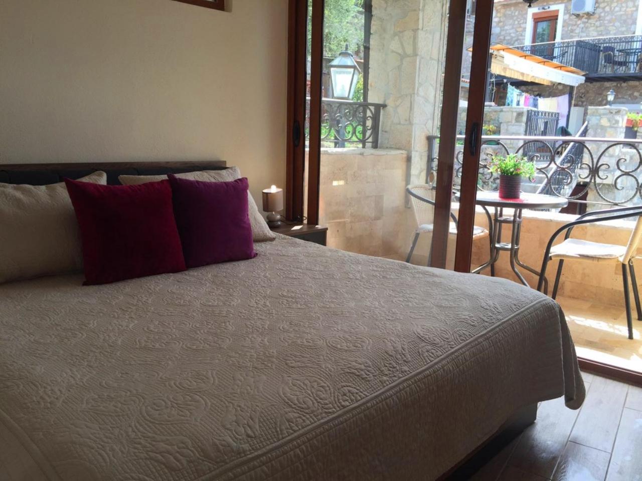 Apartments Antigona Old Town photo 4
