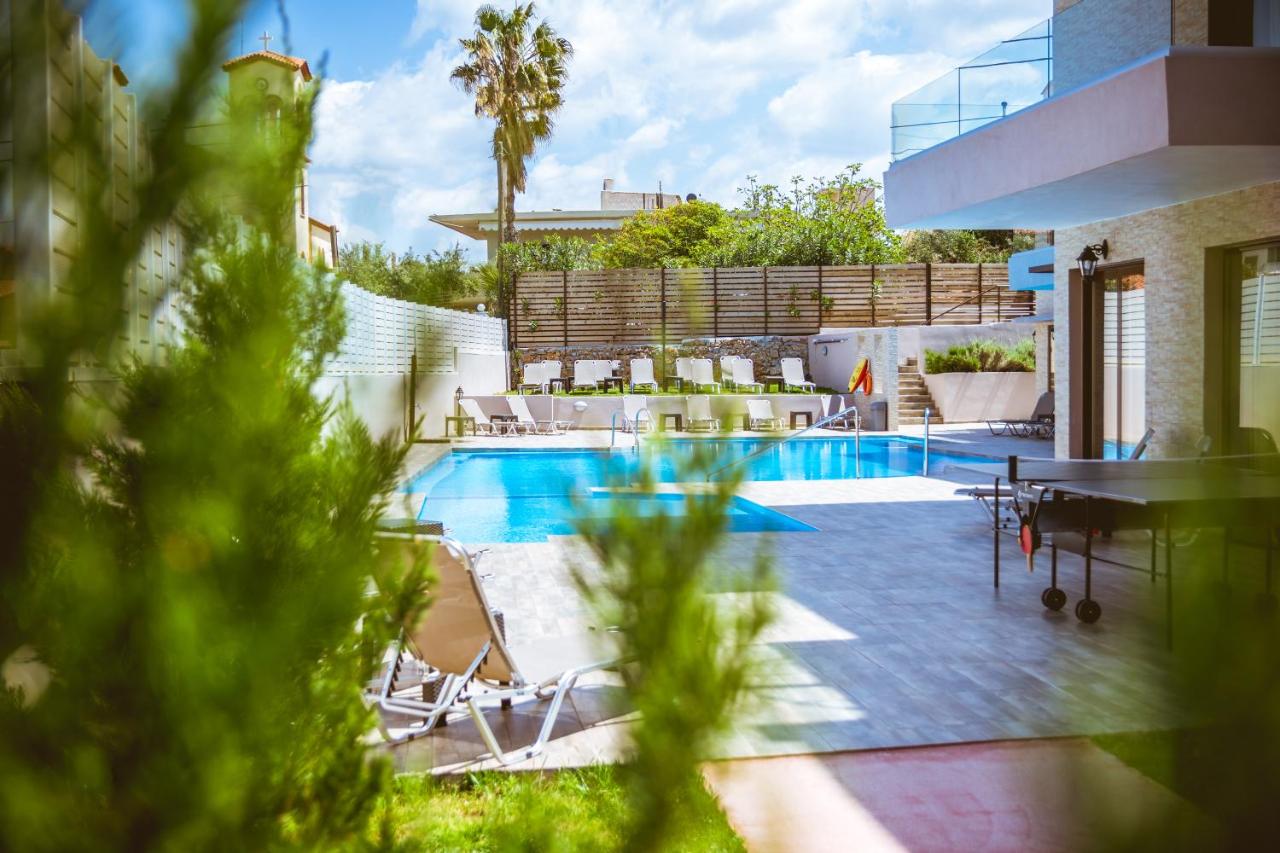 Photo - Gregory Comfort Hotel