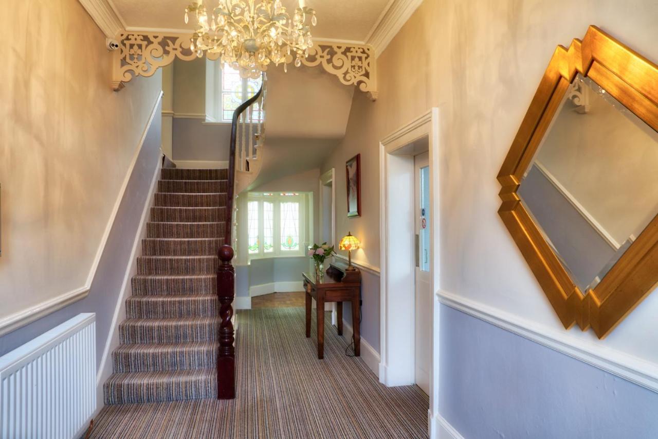 Sefton Court - 2