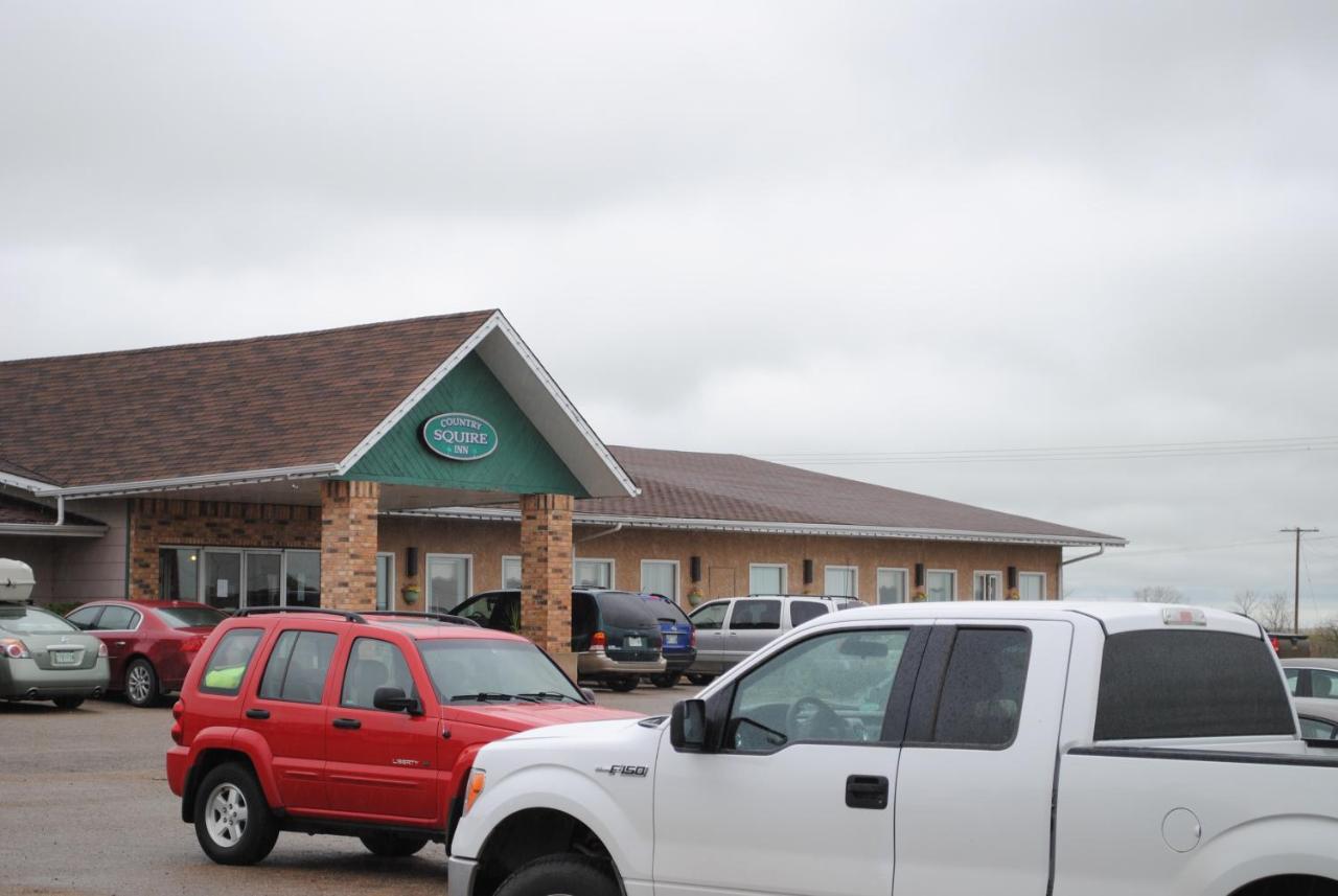 Moosomin Country Squire Inn photo 3