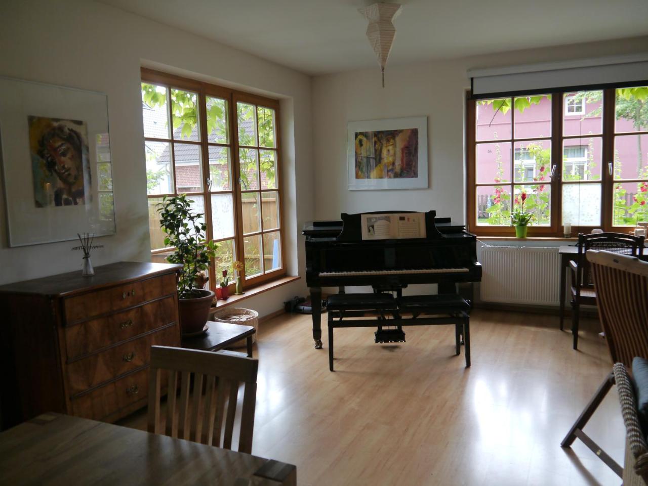 Haus Vincent Stralsund Ferienwohnungen mit eigenen Parkplätzen - 2