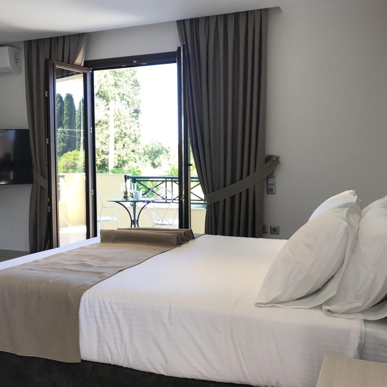 The Little Prince Luxury Suites photo 3