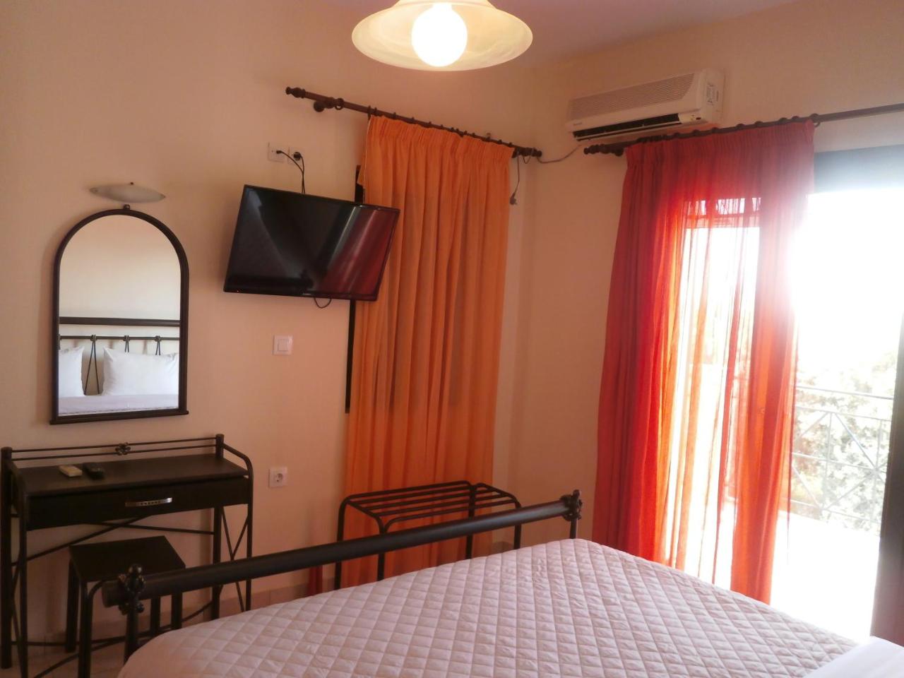Flisvos Apartments - 6