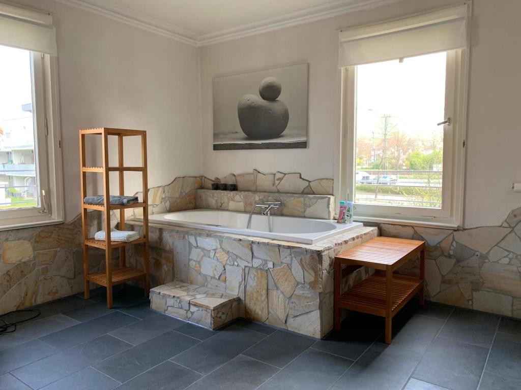 Deluxe Business City Apartments Metzingen Villa Landenberger - 5