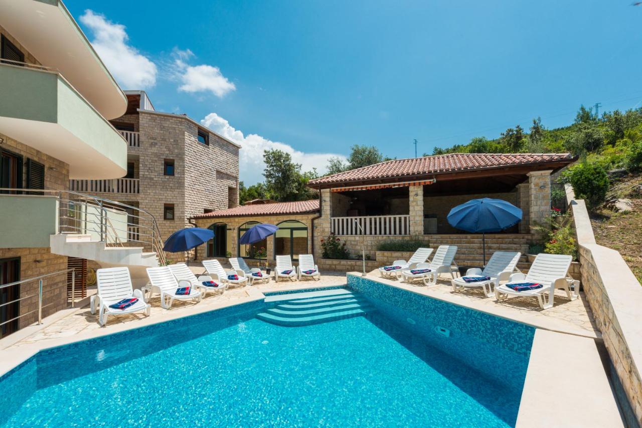 Apartments Villa Elena 3 - 6