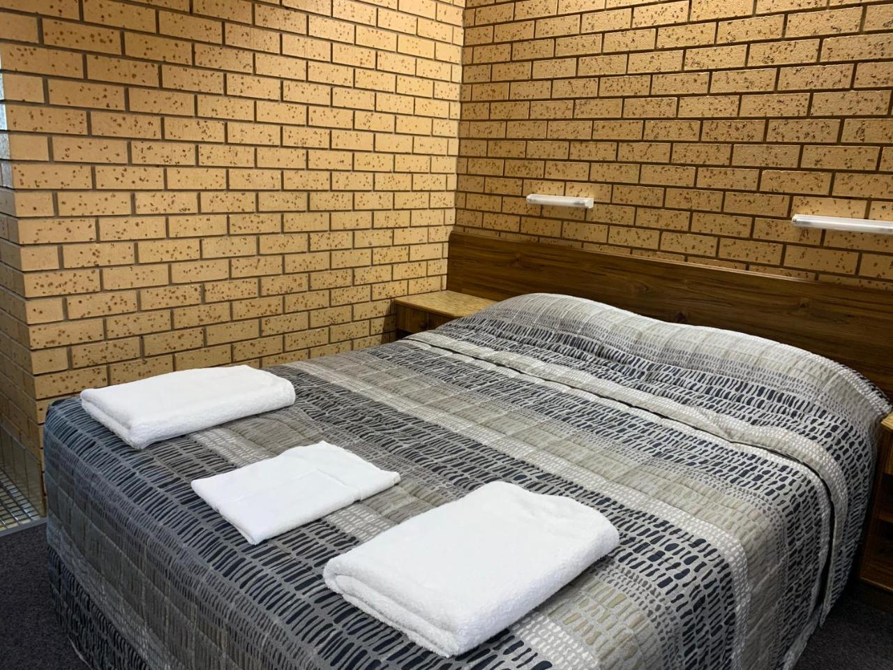 Lakeview Motel photo 3
