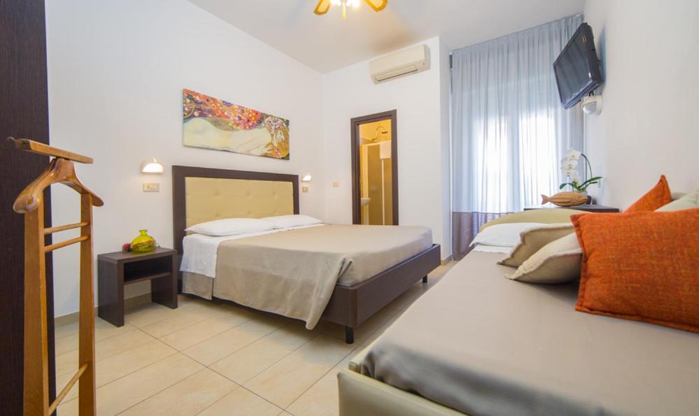 Mediterraneo Hotel & Suites photo 3