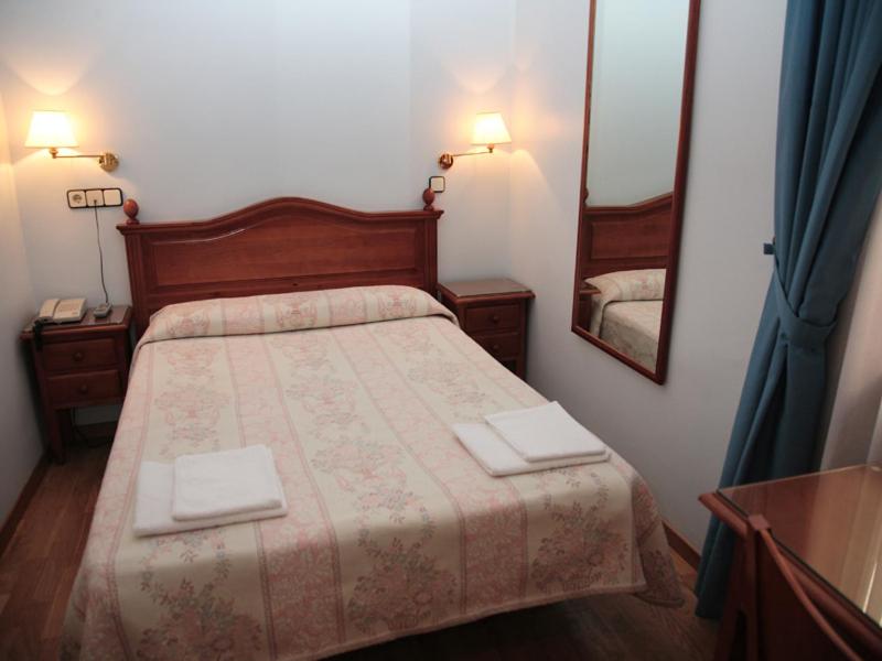 Hostal Guerra photo 4