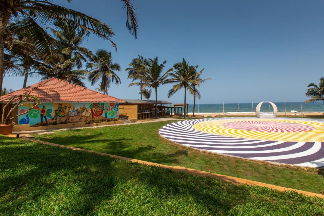 Marquis Beach Resort photo 2