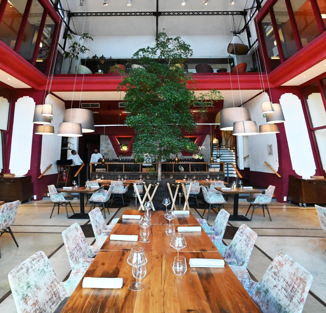 Domaine Riberach - Restaurant étoilé - Spa - Piscine naturelle - Vignoble bio - 5
