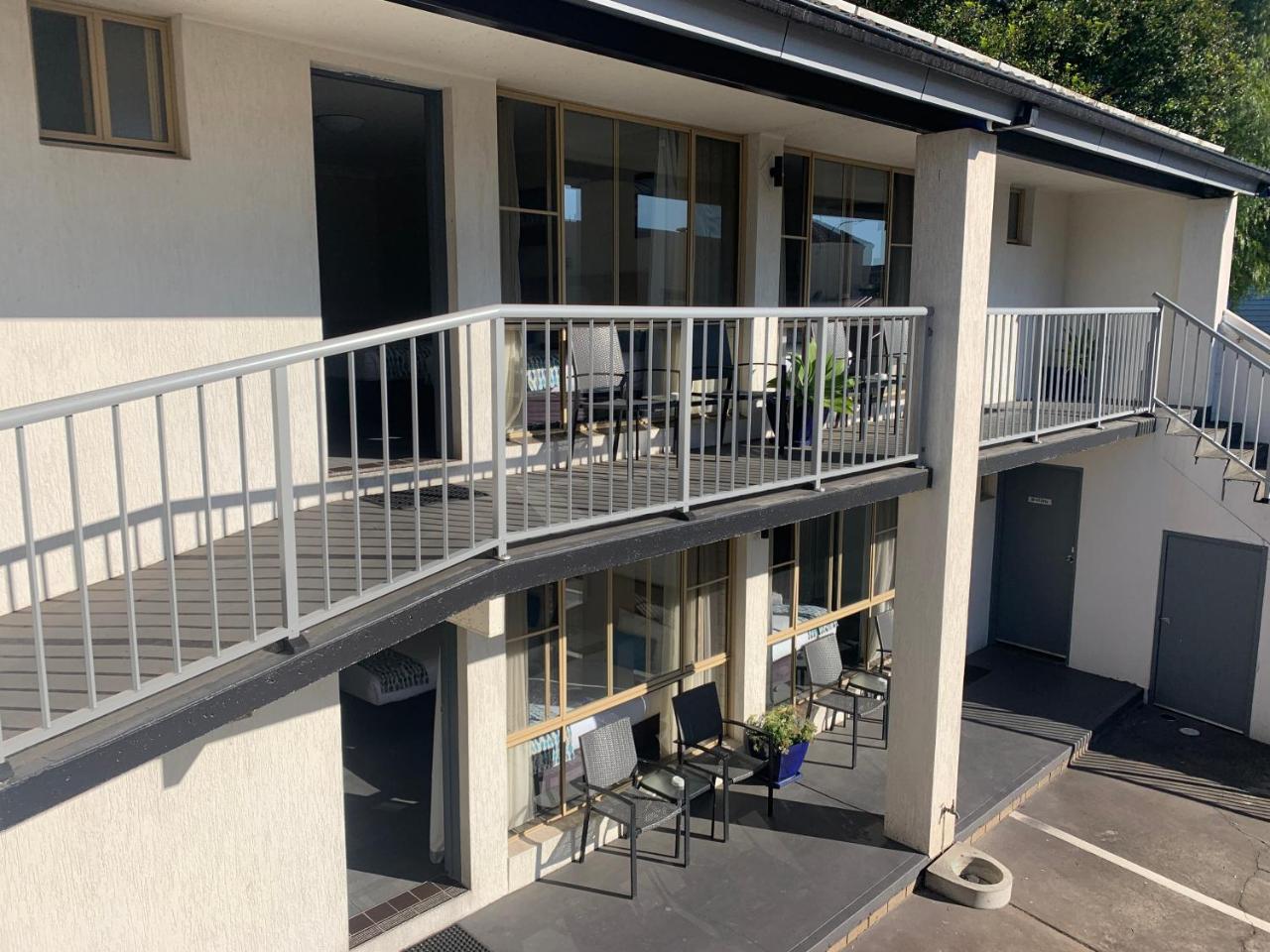 Zorba Waterfront Motel photo 3