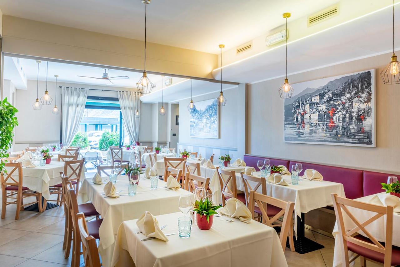 Hotel Argegno photo 2