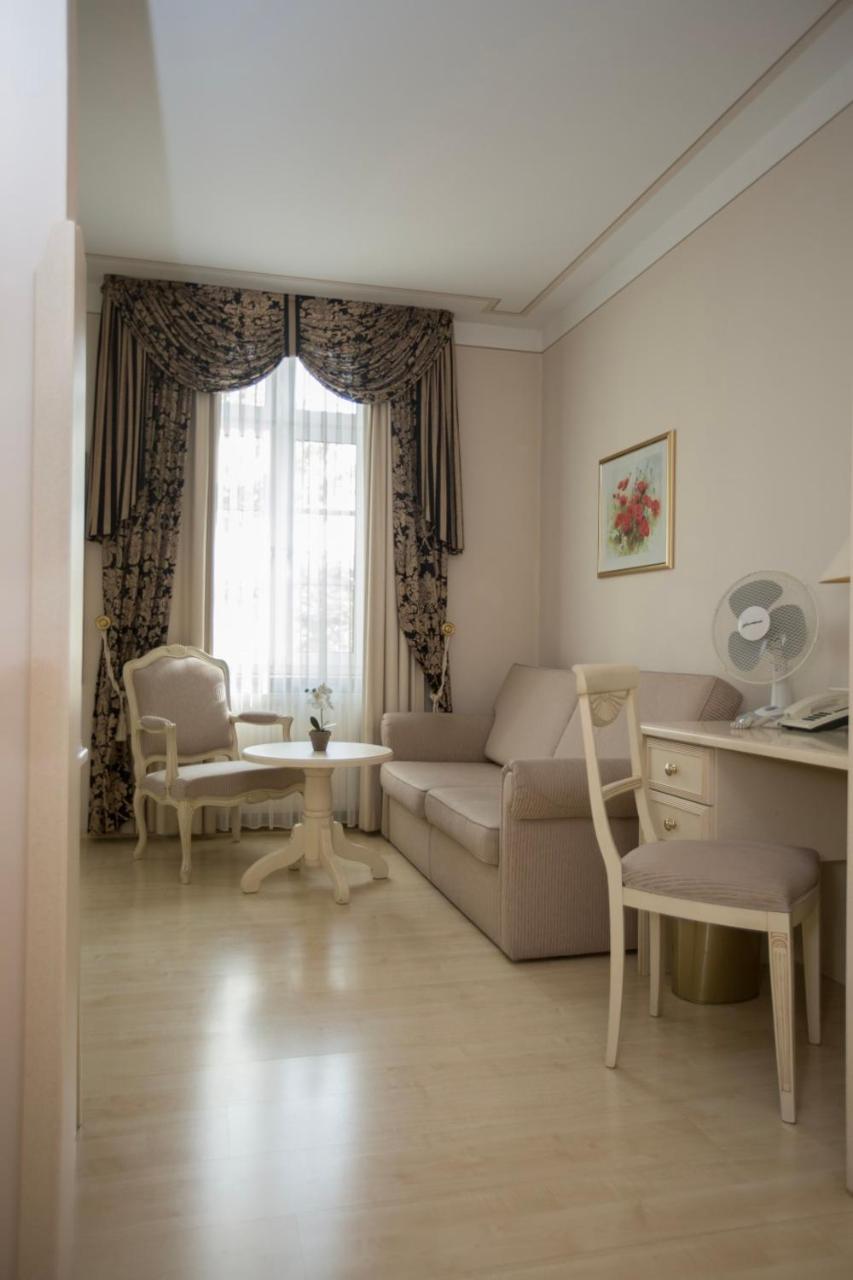 Hotel Burghof - 3