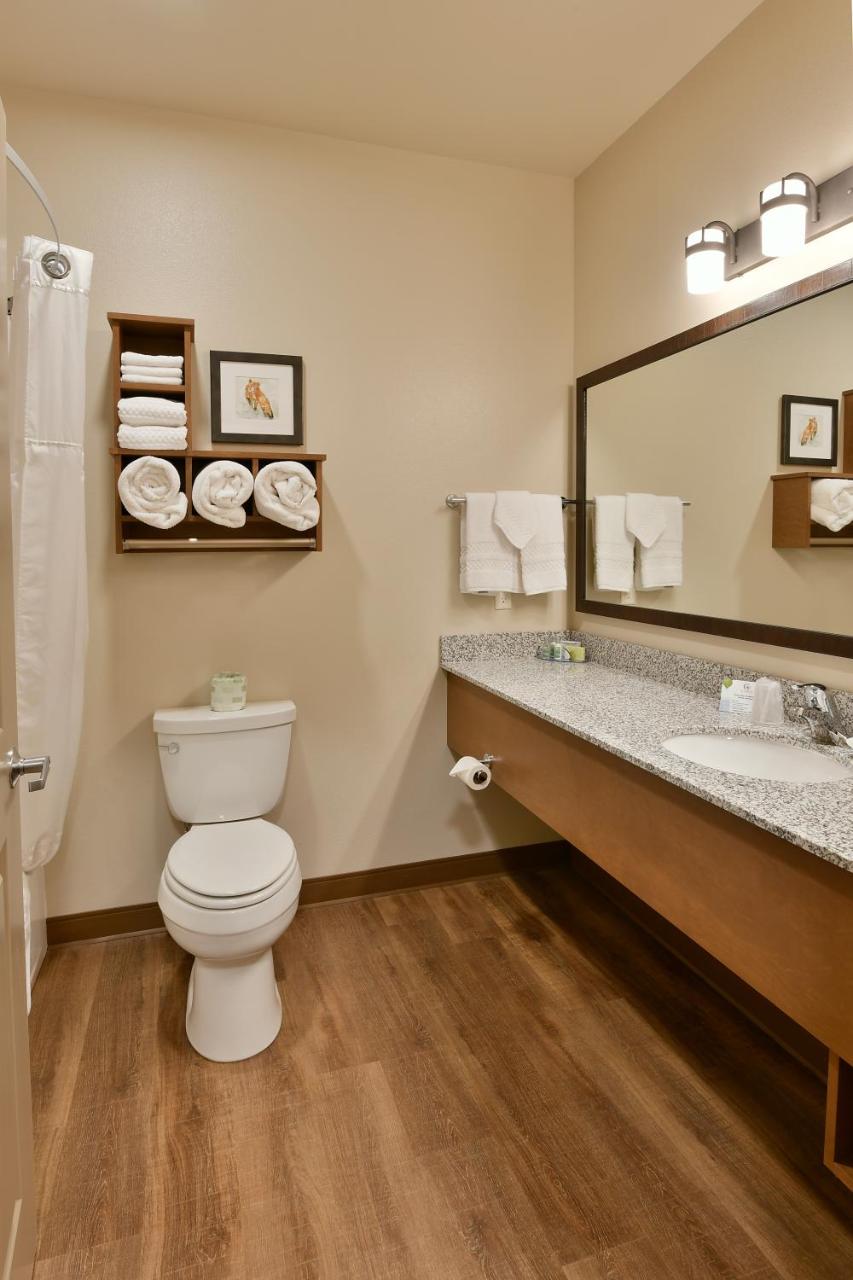 GrandStay Hotel & Suites - 6
