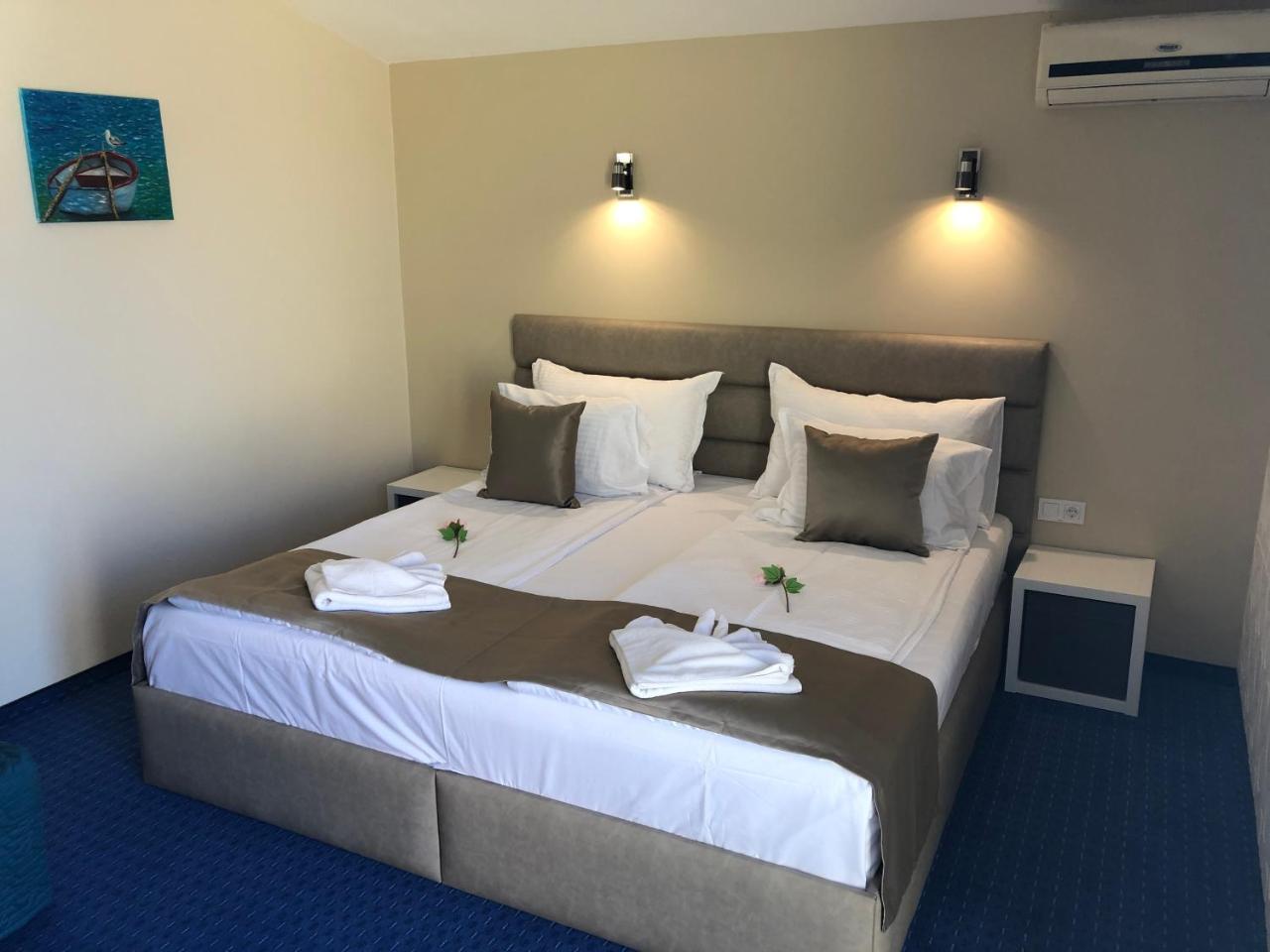Family Hotel Avenue photo 3