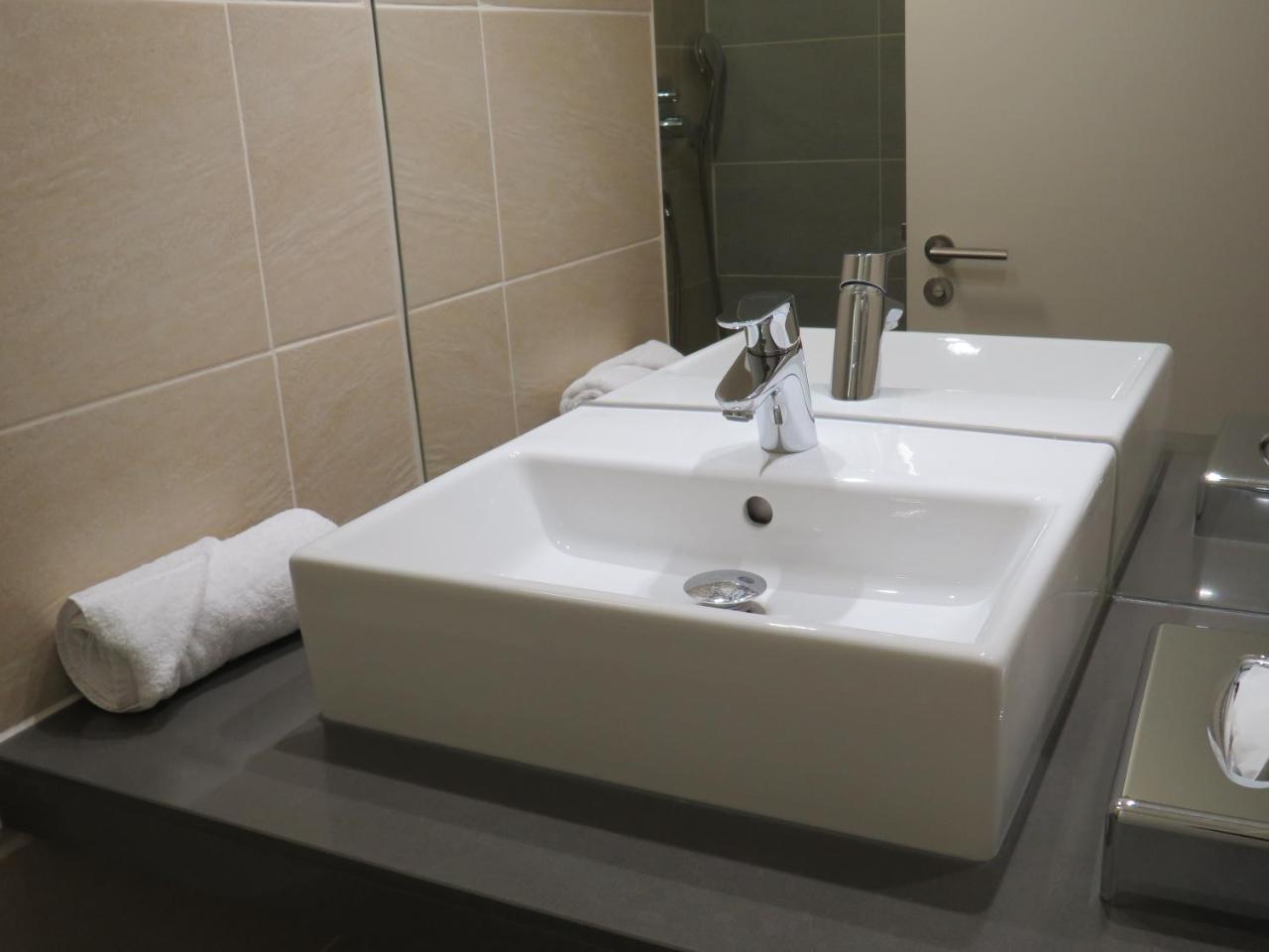 Garner Hotel Preston Samlesbury By IHG photo 3