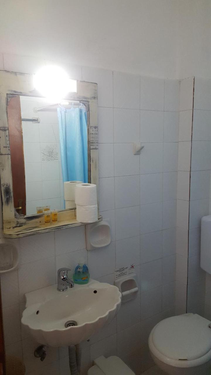 Aeolos Hotel Apartments - 4