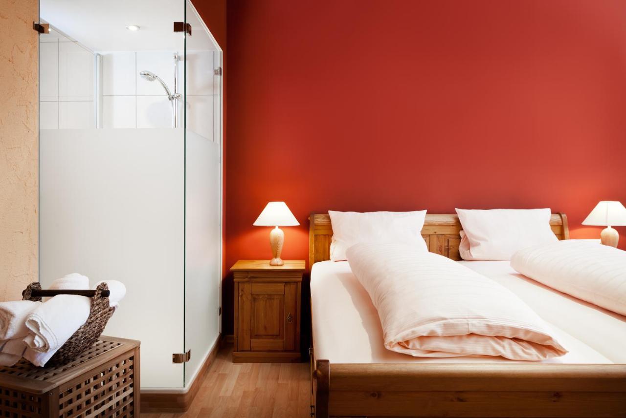 Land-gut-Hotel Forellenhof photo 3