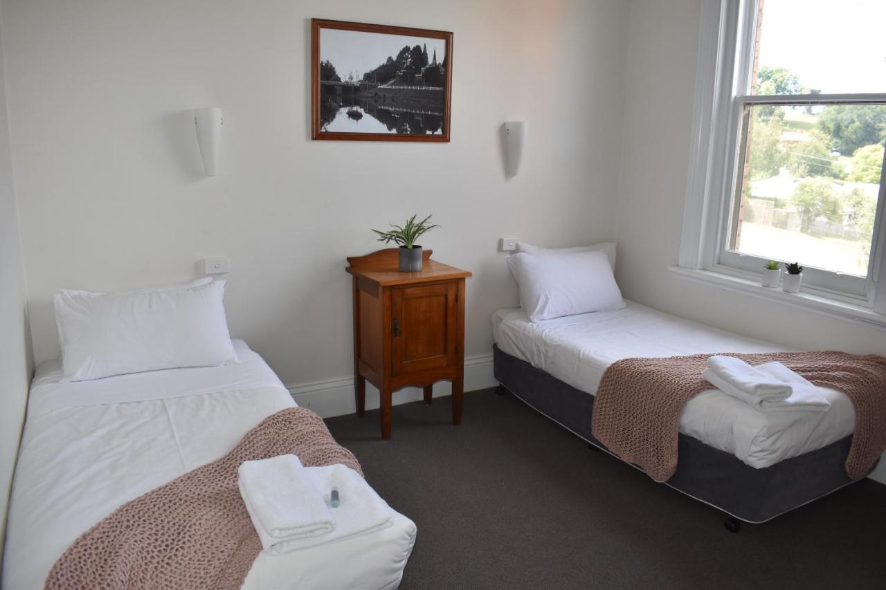 Deloraine Hotel photo 3
