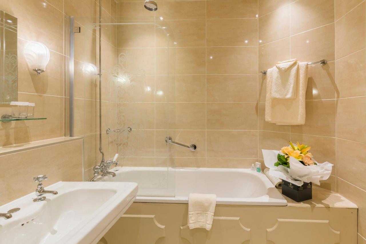 Coombe Abbey Hotel - 4