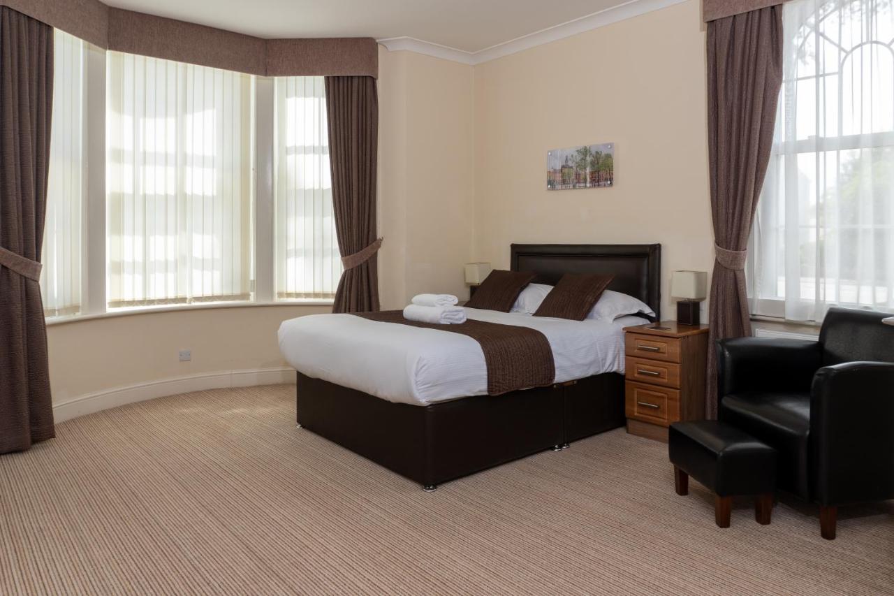 The Lawns Guest House - 6