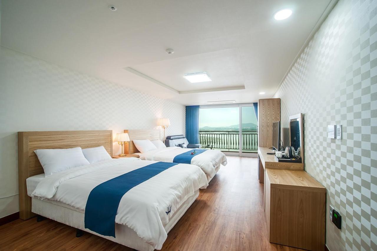 Photo - Breeze Bay Hotel