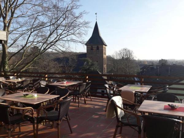 Burg Wassenberg photo 2