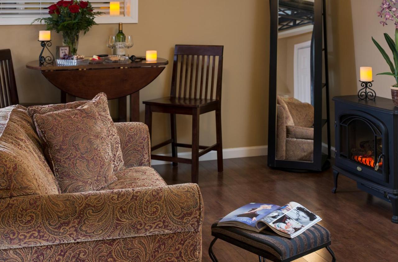 1825 Inn Bed and Breakfast photo 2