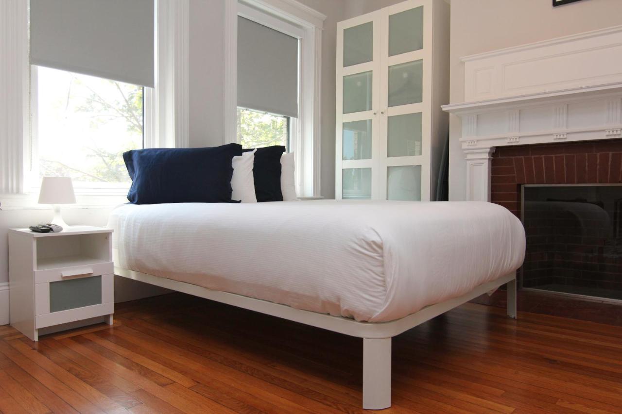 Large Studio w/ Queen AND Sofa Bed..#38 photo 3