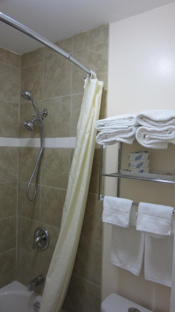 Village Inn & Suites - Sudbury photo 4