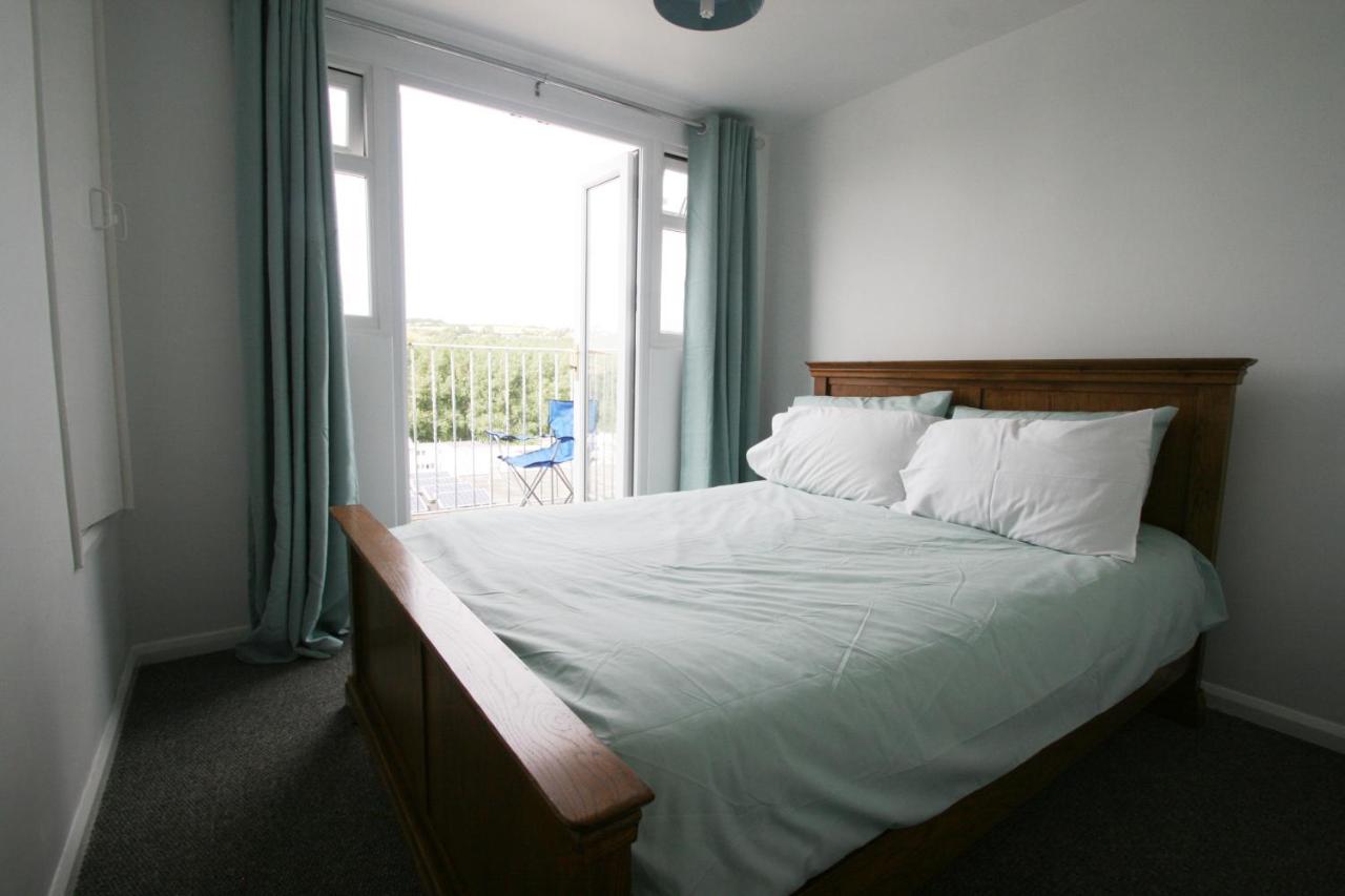 Freshwater Bay Holiday Cottages photo 2