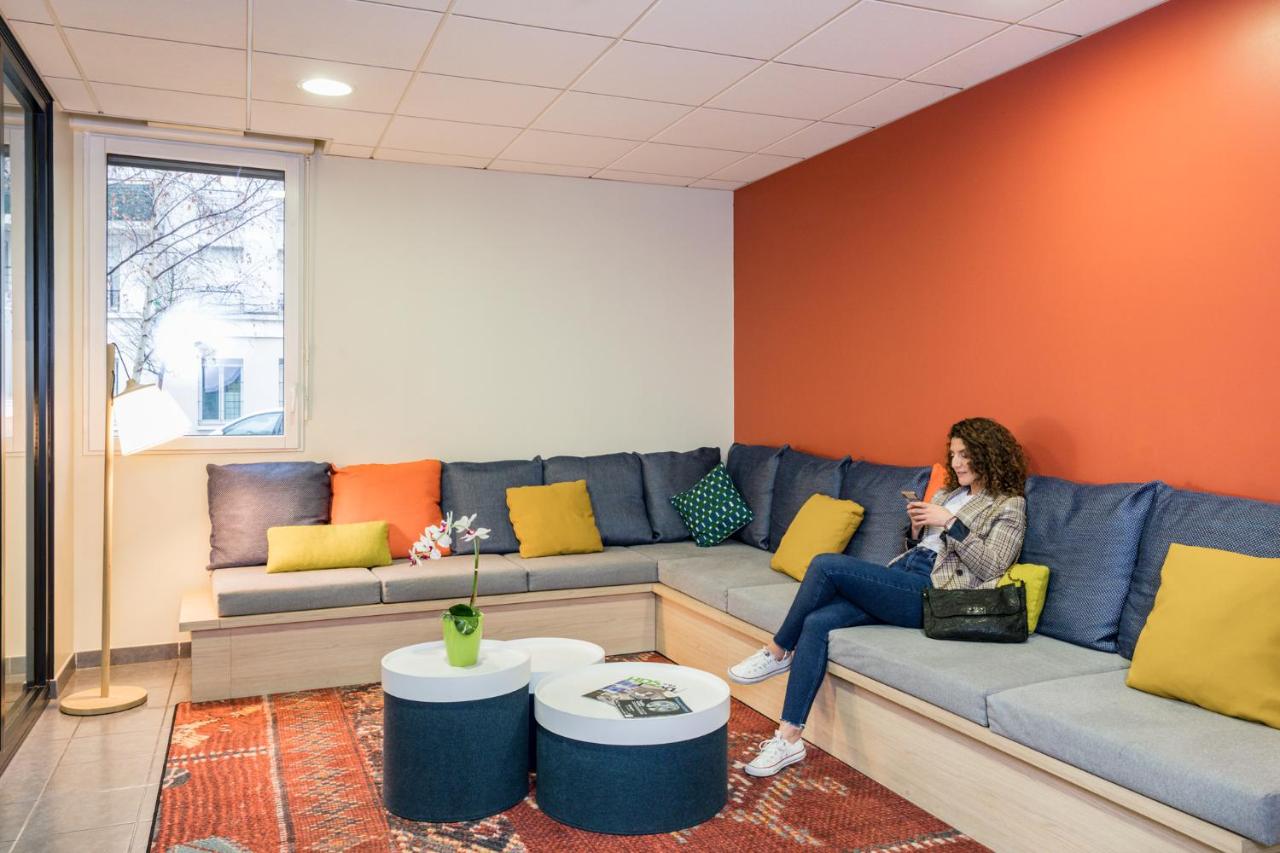 Adagio Access Paris Asnières Aparthotel photo 2