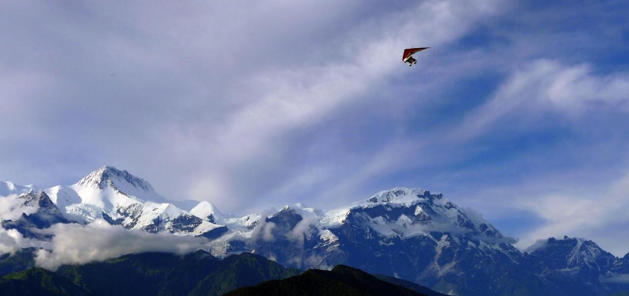Superview Lodge - Family-Run, Himalayan Sunrise photo 3