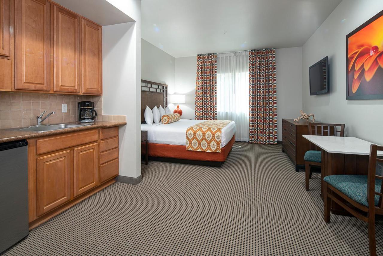 Tahiti All-Suite Resort - 2