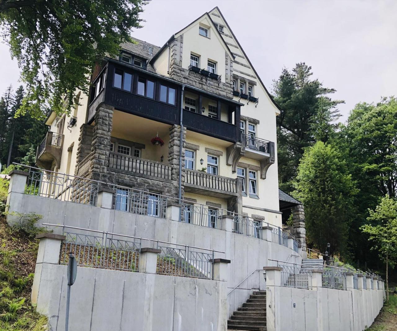 Luxury Boutique Pension - 2