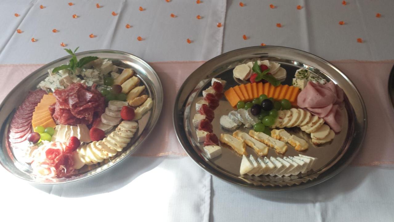 Restaurace a penzion Zděná Bouda - 5