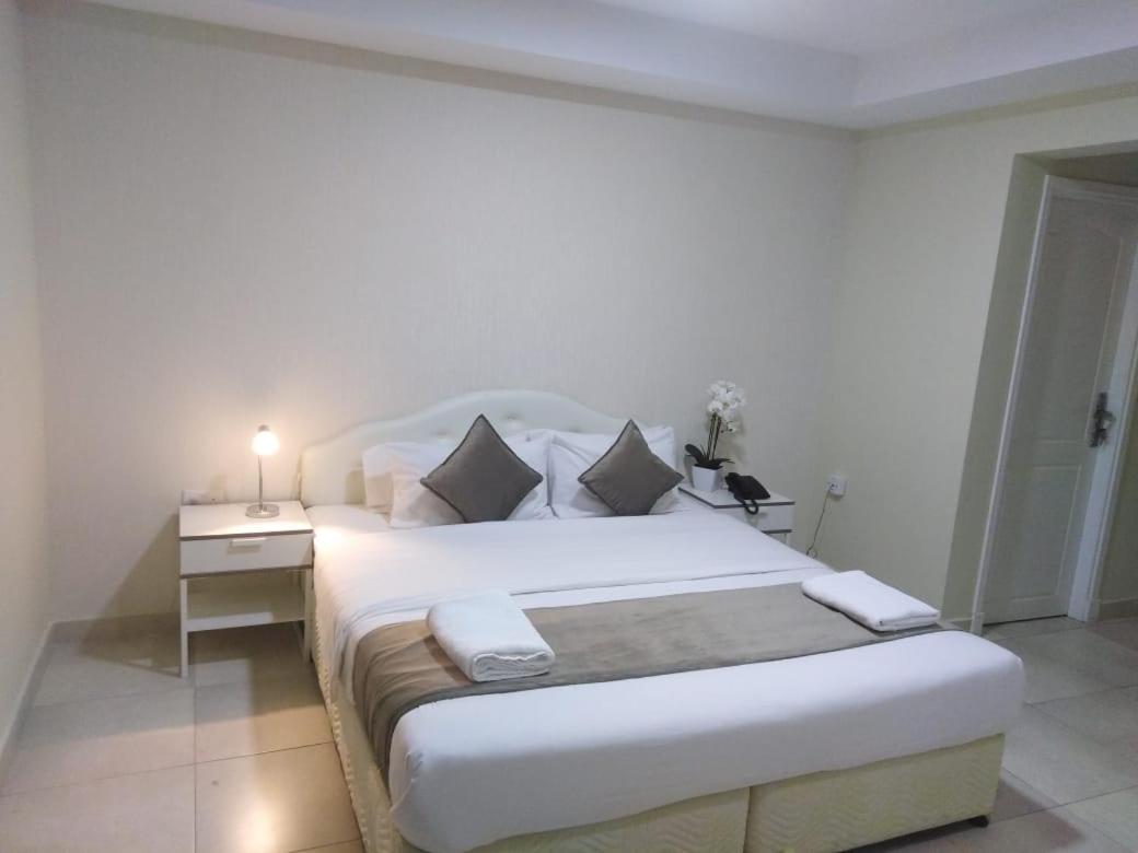 Photo - Al Jisr Hotel