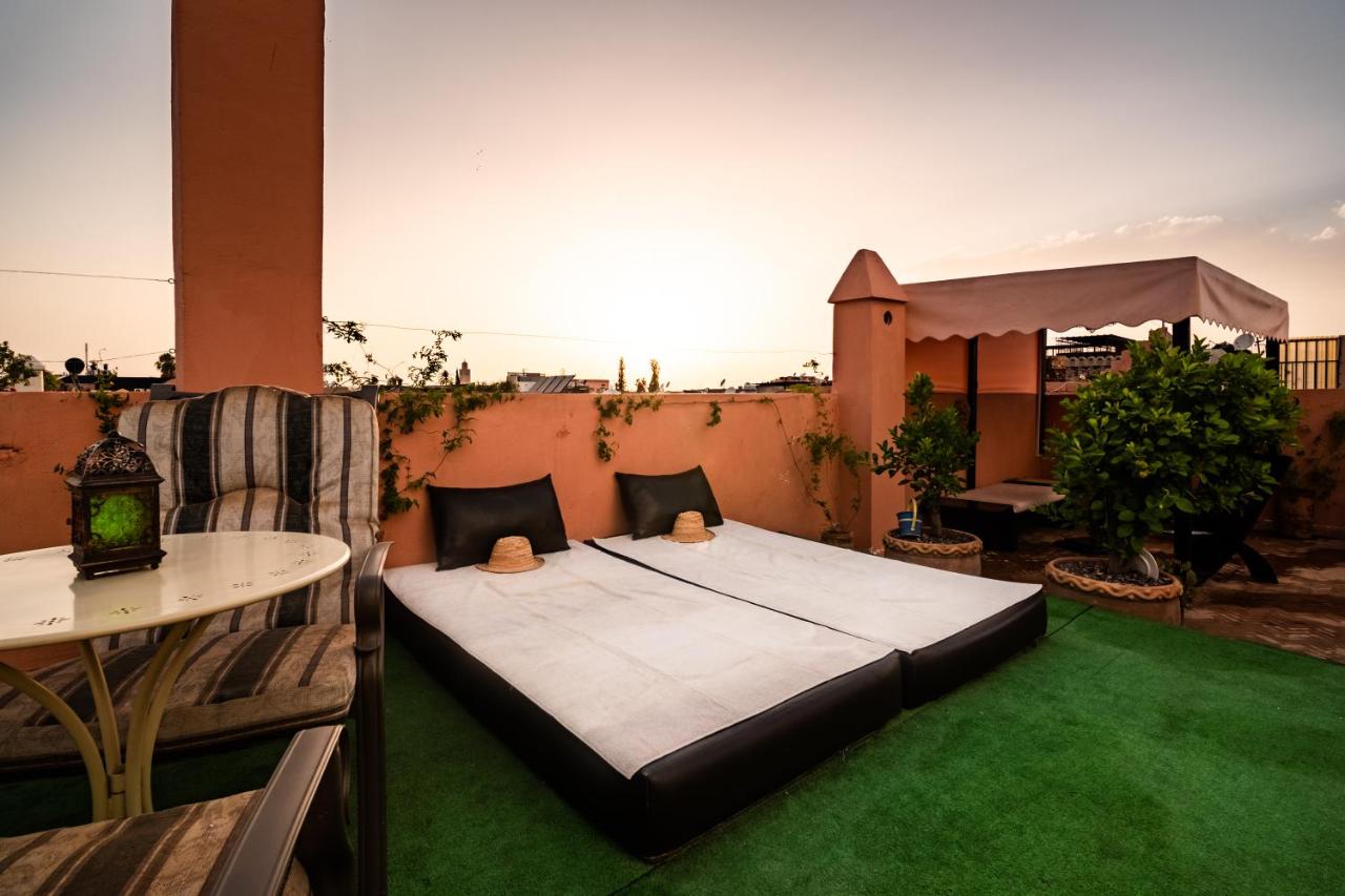 Riad Azcona photo 4