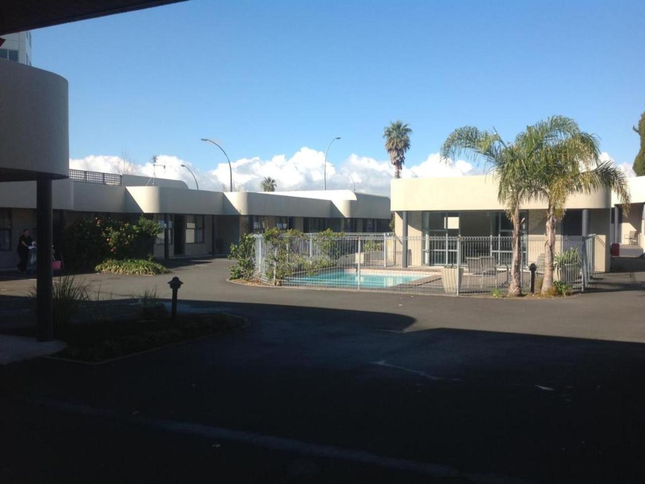 Durham Court Motor Inn photo 3