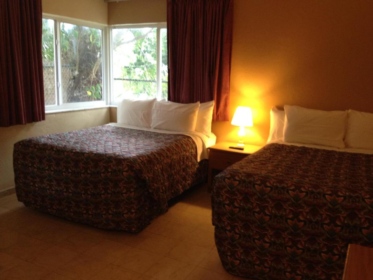 Geneva Hotel photo 2
