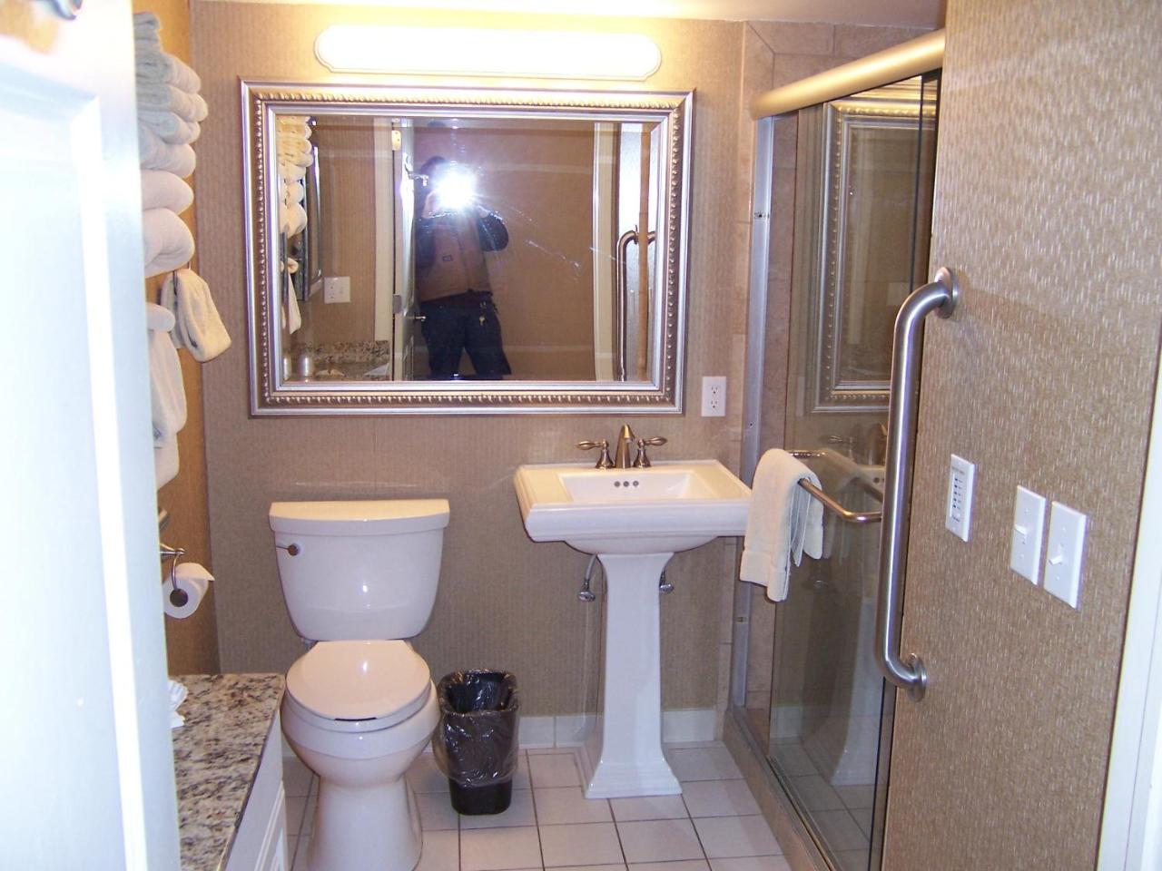 Pinestead Reef Resort - 6