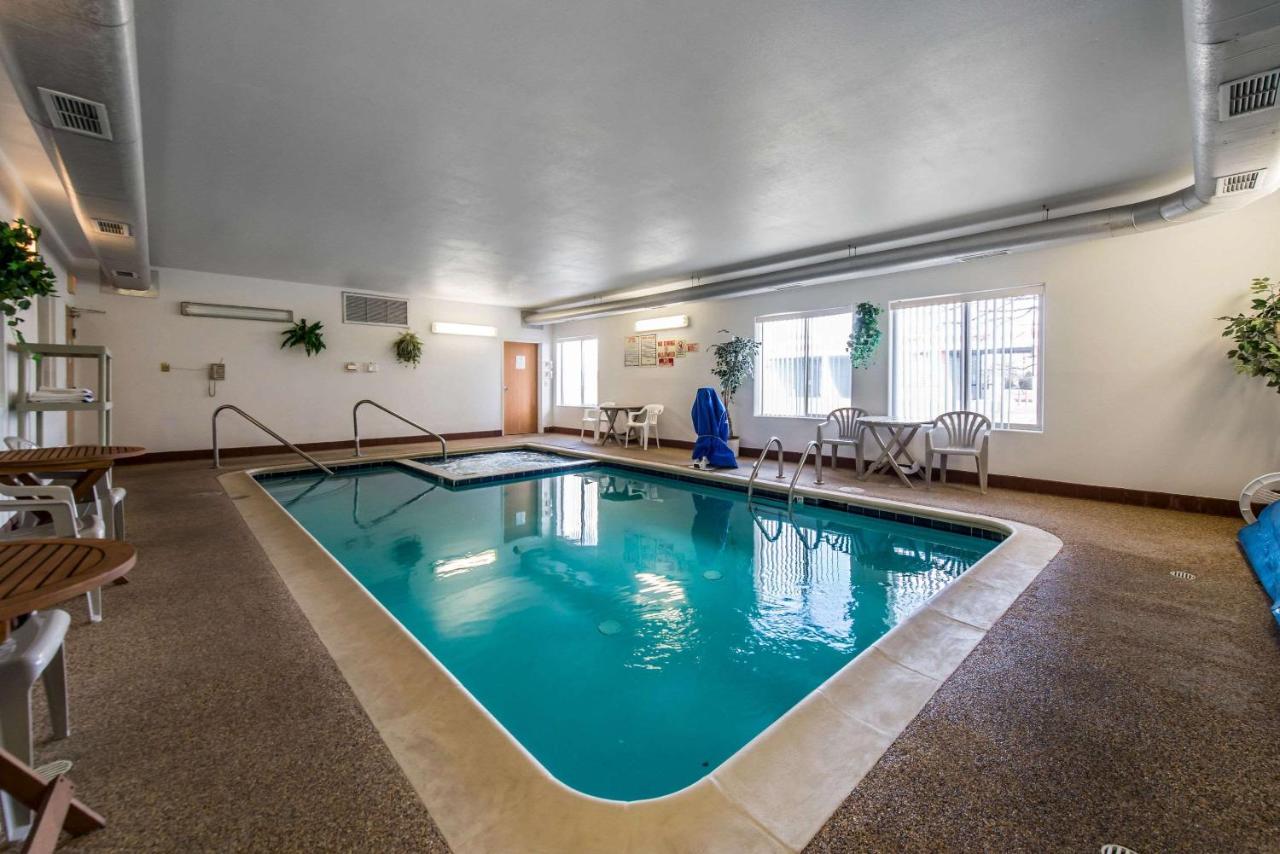Econo Lodge Colorado Springs near Airport photo 4