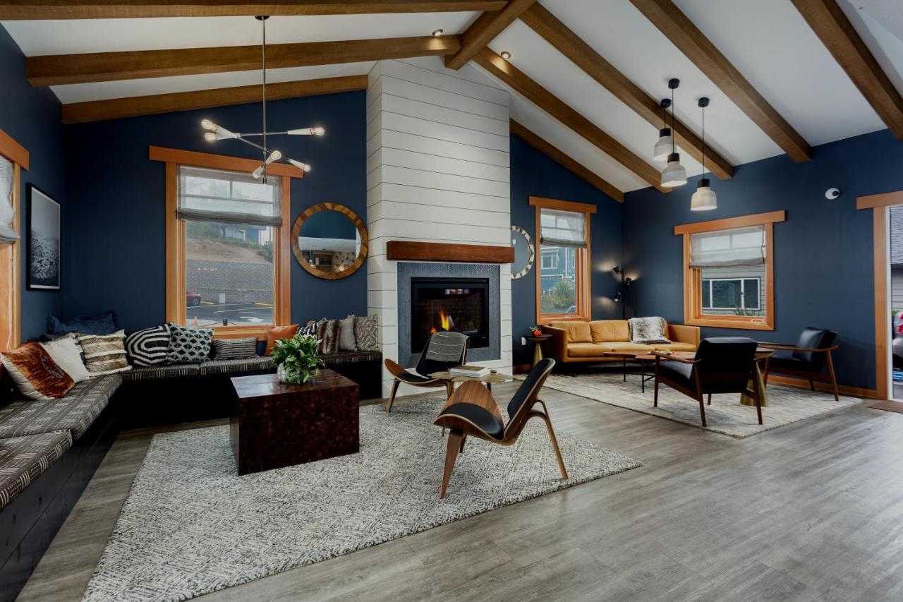 The Coho Oceanfront Lodge - 5