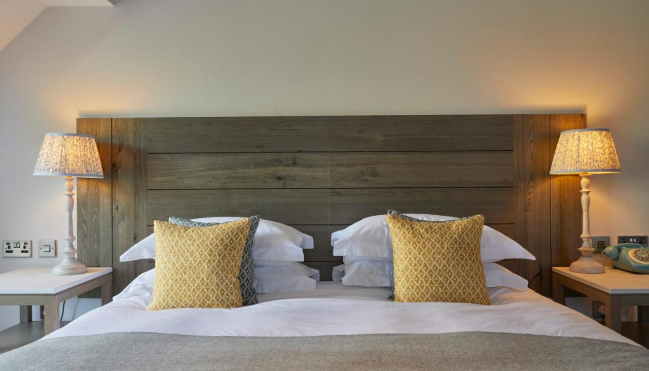 The Swan, Streatley, Berkshire photo 4